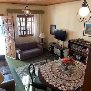 Casa Aconchegante Pertinho De Tudo, ótima Localização. Casa de Férias